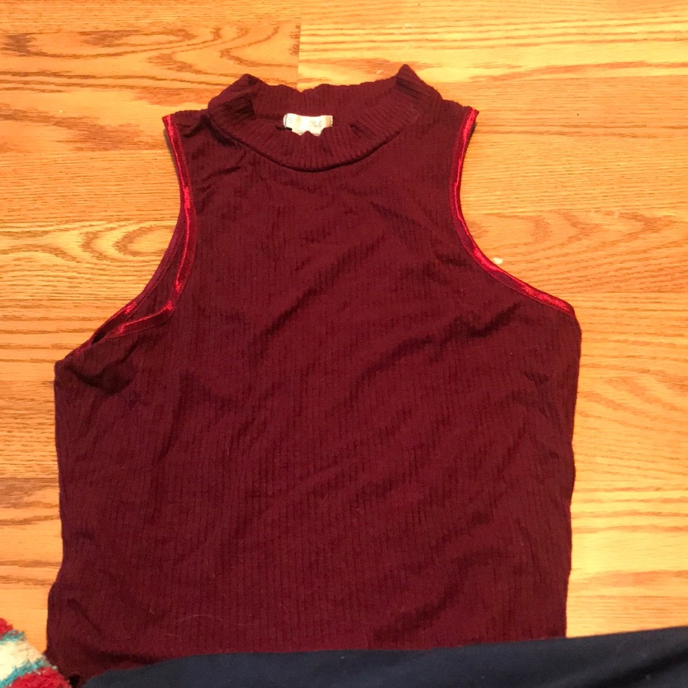 maroon tank top